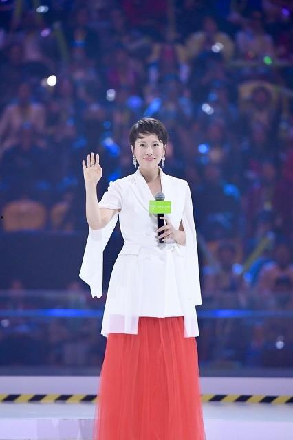 娱乐圈吃瓜美女是谁啊图片,图片中的神秘人物是谁？