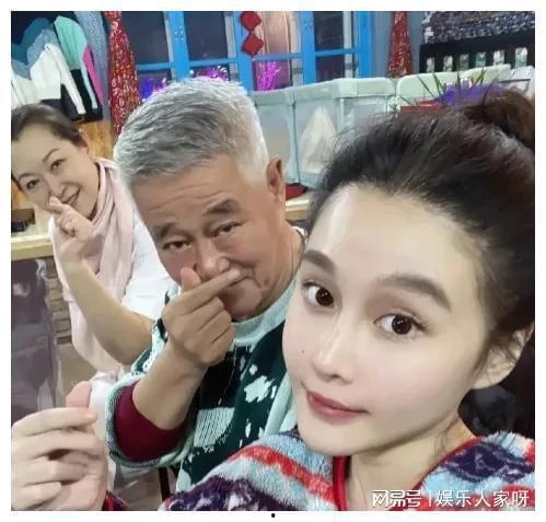娱乐圈吃瓜最新消息,明星恋情、绯闻、新作品大揭秘! 第2张 娱乐圈吃瓜最新消息,明星恋情、绯闻、新作品大揭秘! 第2张