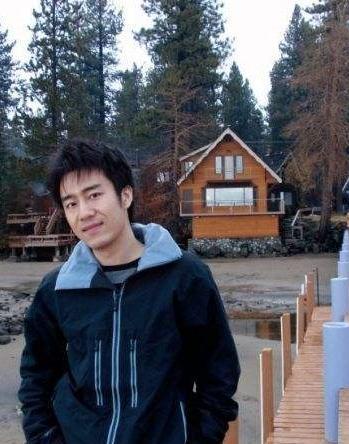 娱乐圈吃瓜男导演是谁,吃瓜男导演的真实身份大揭秘