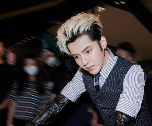 吴亦凡事件娱乐圈吃瓜,吴亦凡事件引发的吃瓜狂欢 第3张 吴亦凡事件娱乐圈吃瓜,吴亦凡事件引发的吃瓜狂欢 第3张