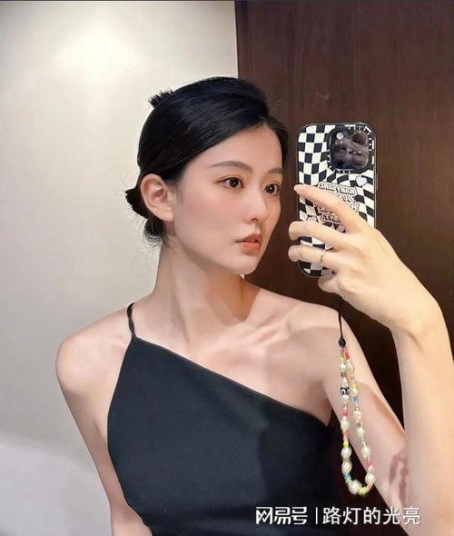 娱乐圈吃瓜爆料赵露思,娱乐圈新瓜不断,甜宠剧女神遭遇职场霸凌与抑郁危机 第1张 娱乐圈吃瓜爆料赵露思,娱乐圈新瓜不断,甜宠剧女神遭遇职场霸凌与抑郁危机 第1张