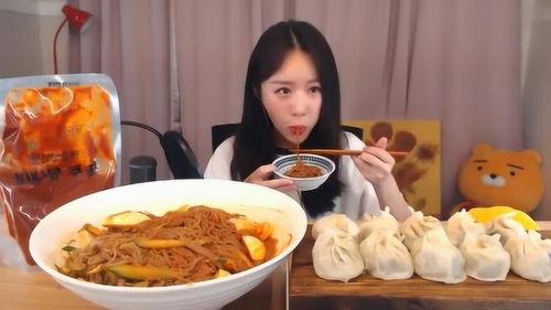 娱乐吃瓜酱吃面条视频在线观看,面条美食之旅,在线观看带你领略美味瞬间 第3张 娱乐吃瓜酱吃面条视频在线观看,面条美食之旅,在线观看带你领略美味瞬间 第3张