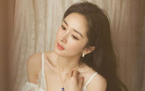 吃瓜娱乐圈杨幂是谁啊,娱乐圈当红小花杨幂的瓜田传奇 第3张 吃瓜娱乐圈杨幂是谁啊,娱乐圈当红小花杨幂的瓜田传奇 第3张