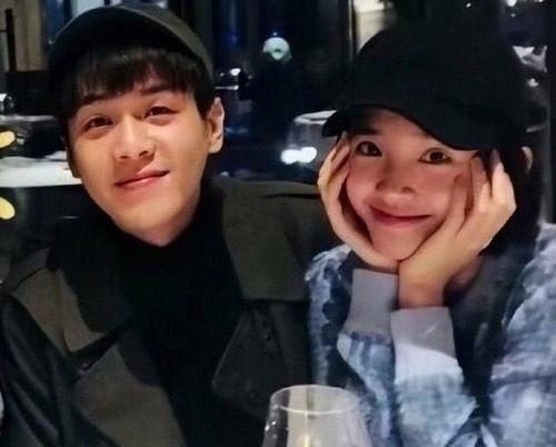 娱乐圈吃瓜群怎么看,揭秘明星幕后故事与八卦传闻  第3张 娱乐圈吃瓜群怎么看,揭秘明星幕后故事与八卦传闻  第3张