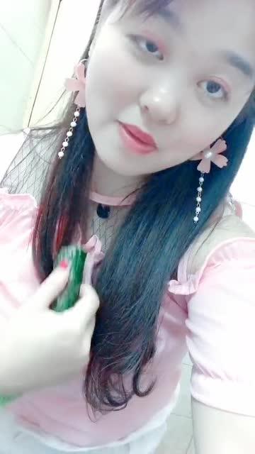 娱乐吃瓜酱女朋友是什么系,神秘背景引网友热议 第1张 娱乐吃瓜酱女朋友是什么系,神秘背景引网友热议 第1张