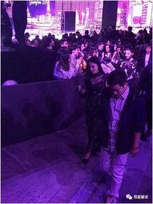 娱乐圈两个人吃瓜事件,揭秘明星幕后恩怨情仇 第1张 娱乐圈两个人吃瓜事件,揭秘明星幕后恩怨情仇 第1张